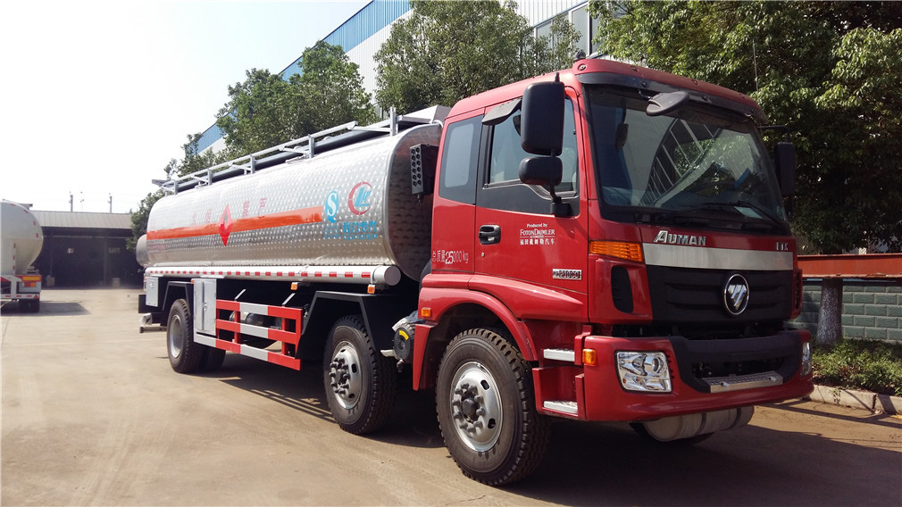 福田欧曼小三轴【26立方】铝合金运油车