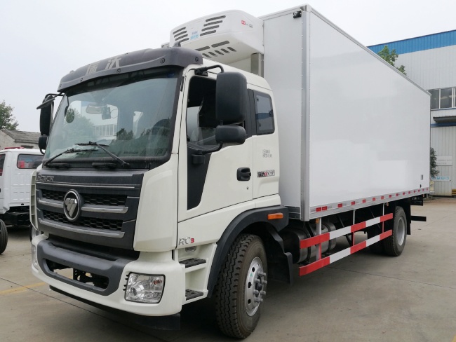 (厢长6.8米)福田瑞沃冷藏车