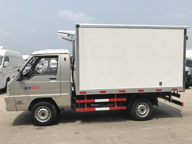 (厢长2.6米)福田驭菱冷藏车