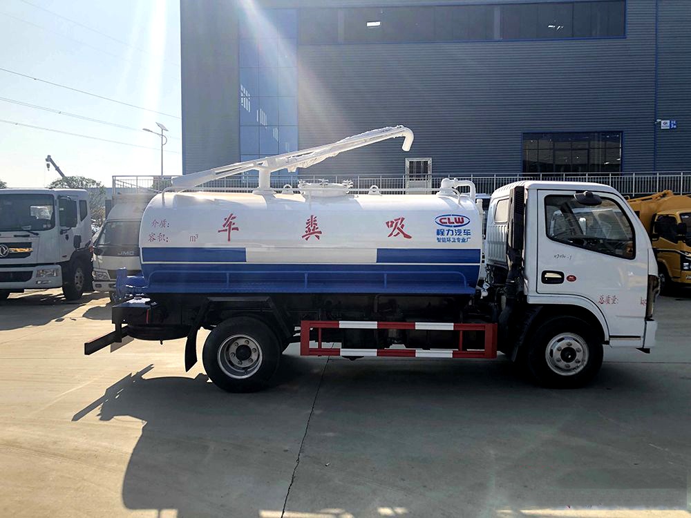 国六【5方】东风D6 吸粪车