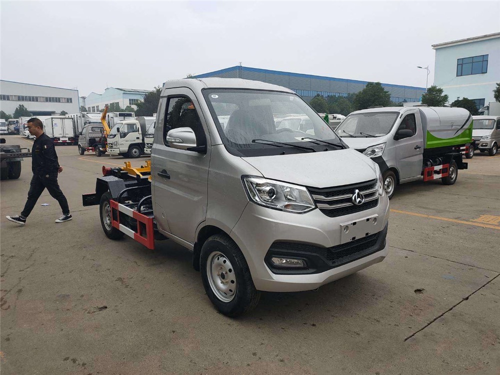 国六【3-4方 蓝牌】长安 勾臂垃圾车