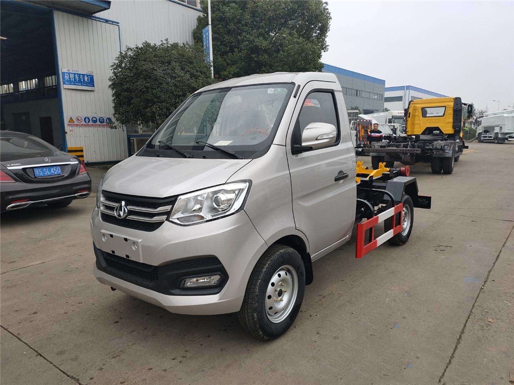 国六【3-4方 蓝牌】长安 勾臂垃圾车