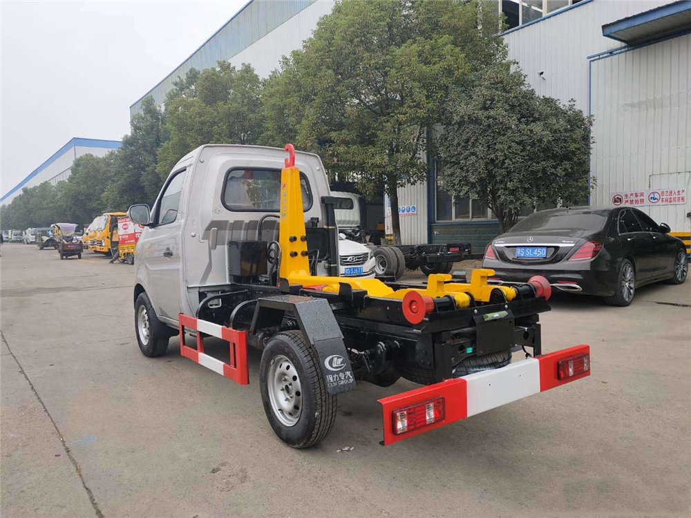 国六【3-4方 蓝牌】长安 勾臂垃圾车