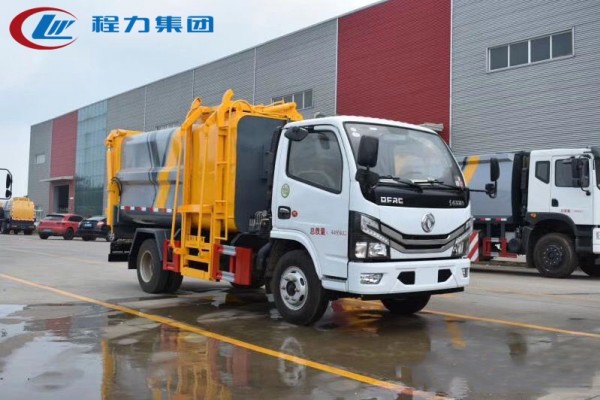 国六【7方 蓝牌】东风D6 侧装压缩垃圾车
