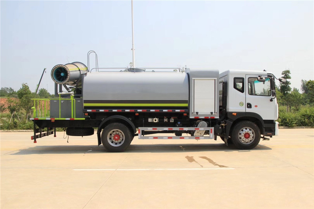 国六【12方】东风D9 抑尘车#50-100米