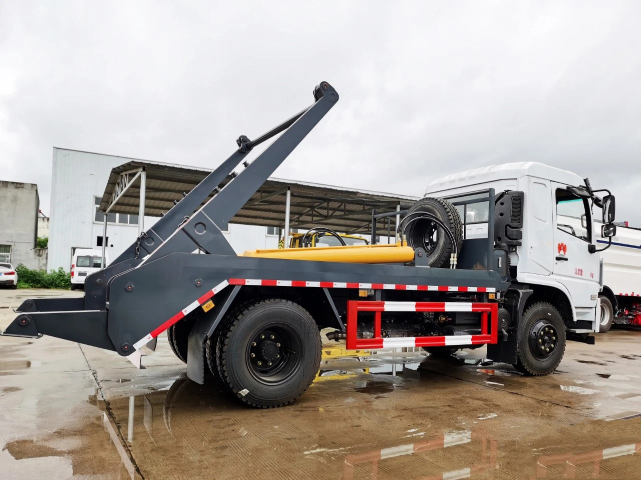 国六【10立方】东风D3专用底盘 摆臂垃圾车