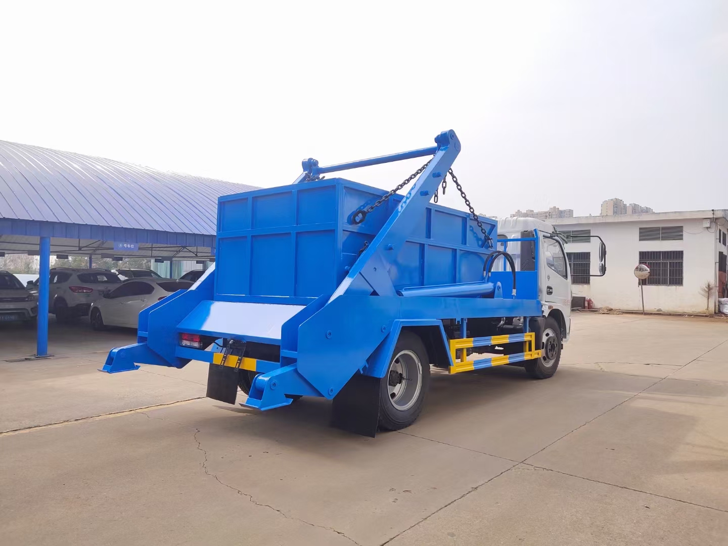 国六【8立方】东风D7多利卡 摆臂垃圾车