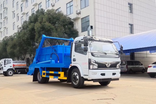 国六【8立方】东风D7多利卡 摆臂垃圾车
